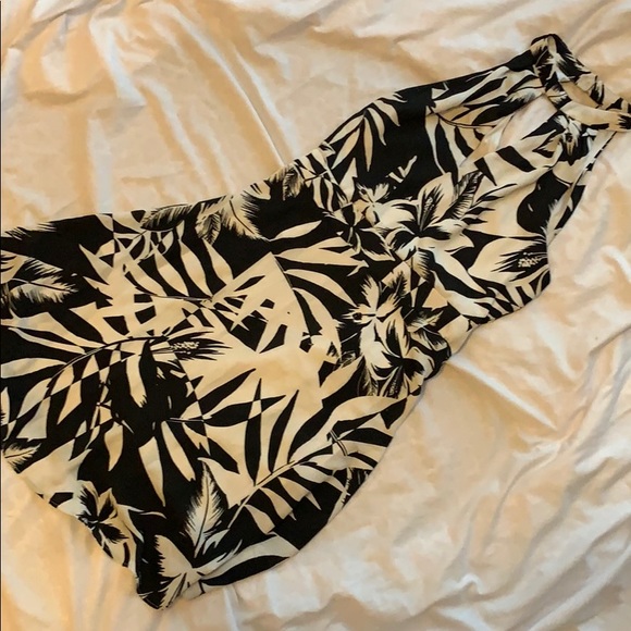 Express floral patterned dress - Picture 6 of 6